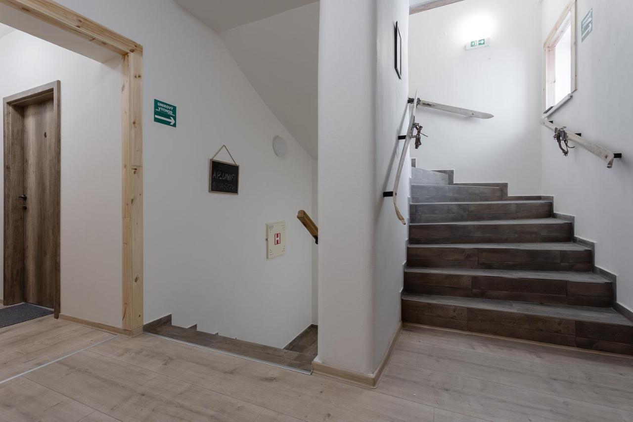 Vlevo Dole Koko Apartment Rokytnice nad Jizerou Exterior foto